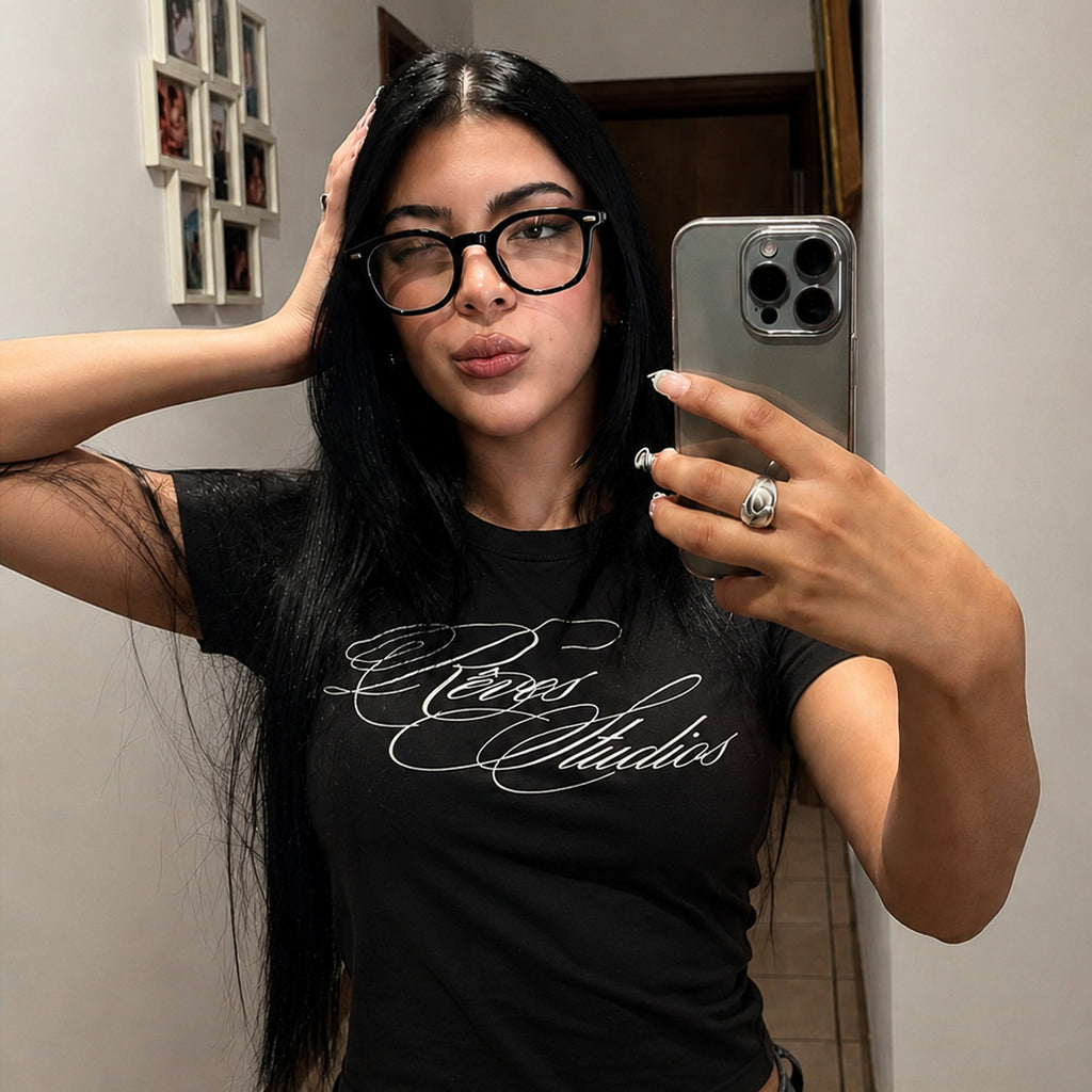 Signature Baby Tee Mujer